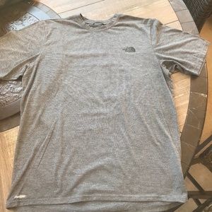 The North Face Vapor Wick TShirt Sz Medium